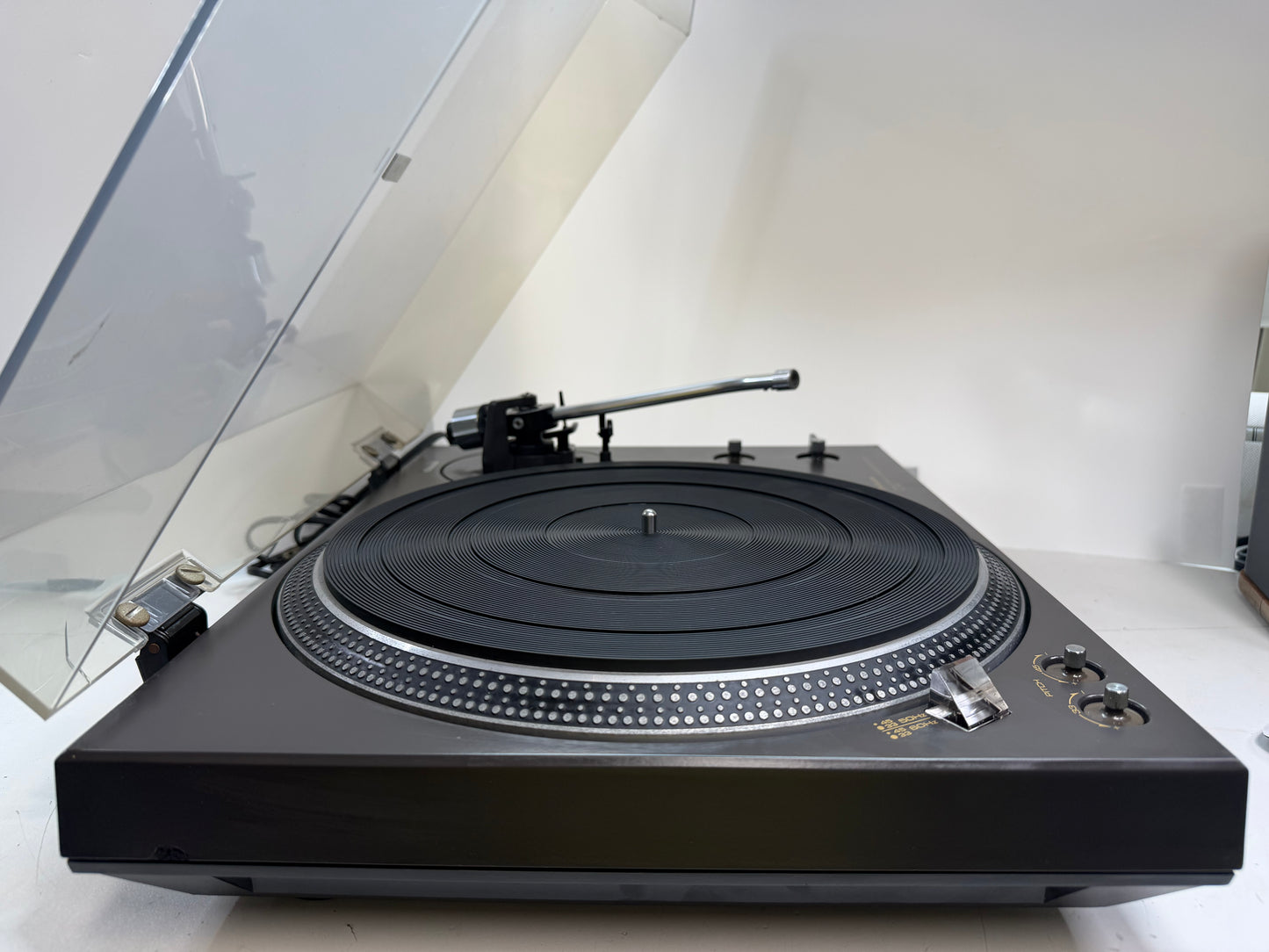 Technics SL-1400 Direct Drive Turntable DeoxIT Serviced Tested Working