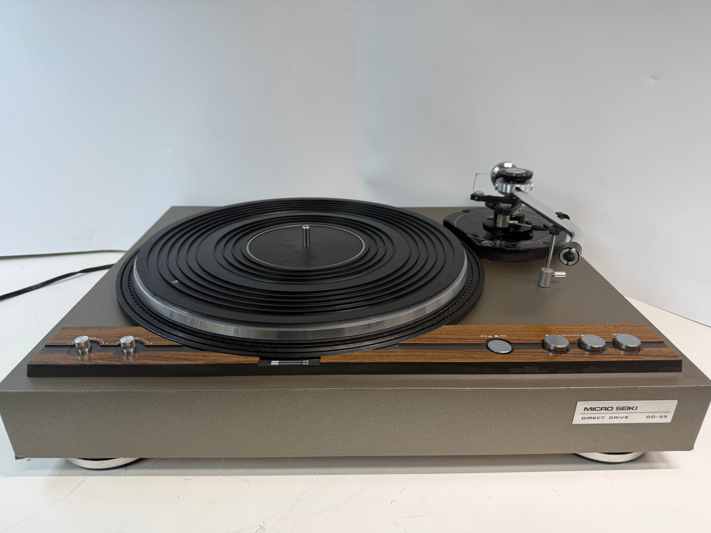Micro Seiki DD-25 Direct Drive Turntable MA-101 MkII Tonearm