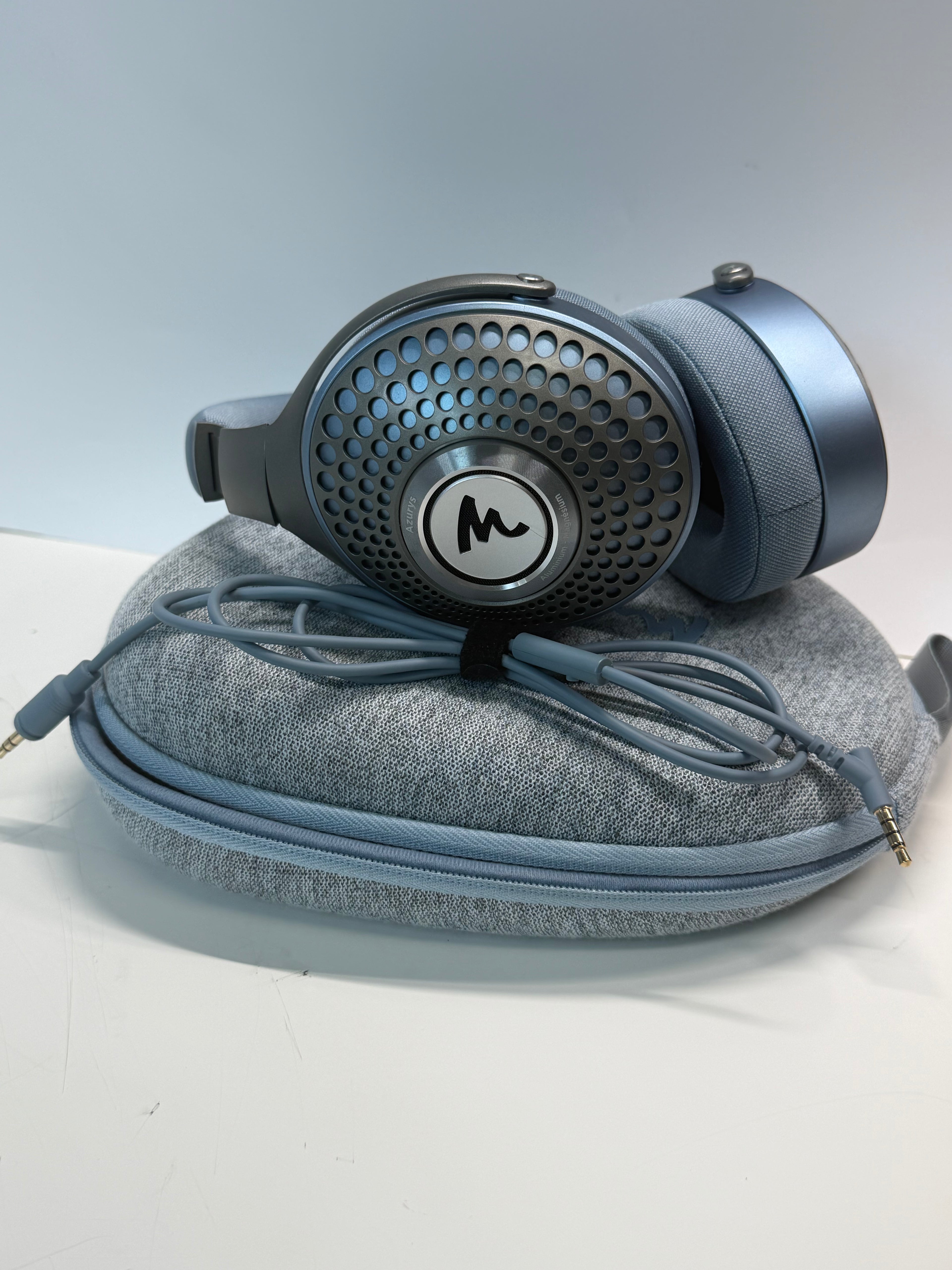 Focal Azurys Premium Closed-Back Audiophile Headphones Tested