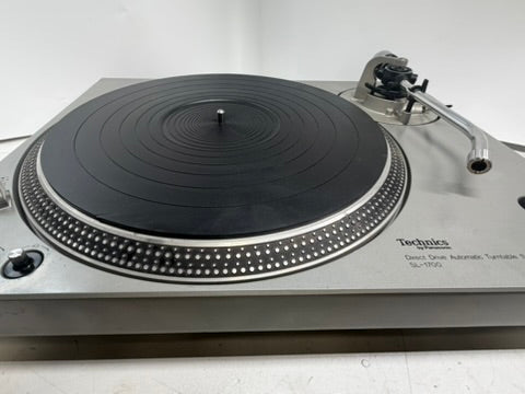 Technics SL-1700 Direct Drive Turntable Tested Working No Dust Cover - DeoxIT Serviced
