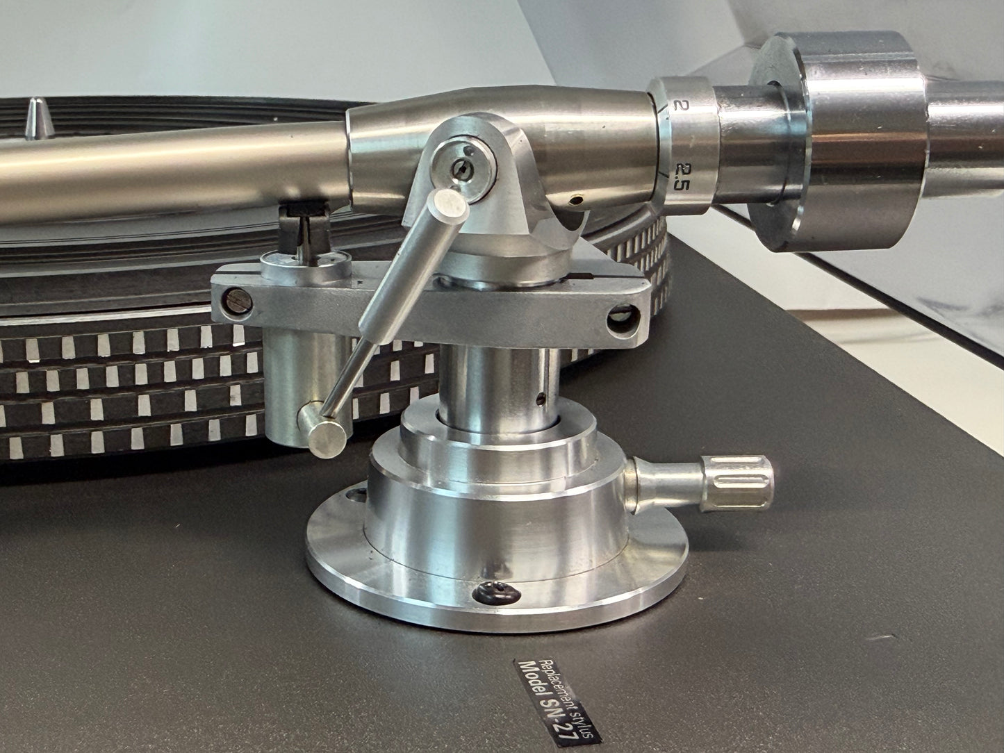 Sansui SR-525 Turntable w/ Micro Seiki MA-202 Mk II Tonearm & Ortofon 2M