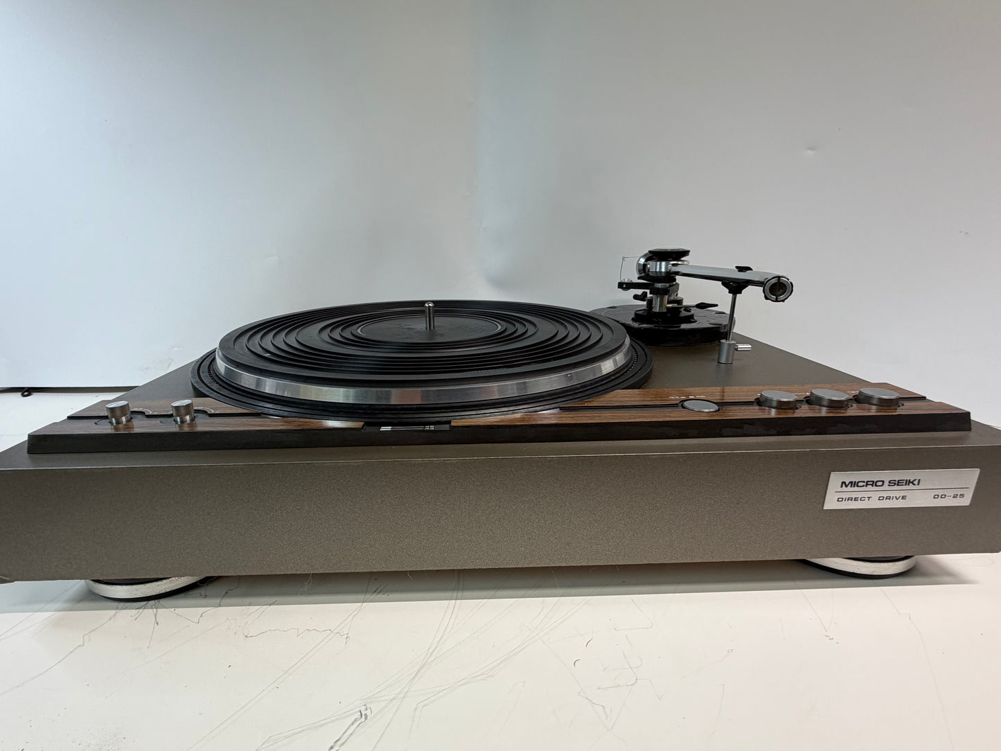Micro Seiki DD-25 Direct Drive Turntable MA-101 MkII Tonearm