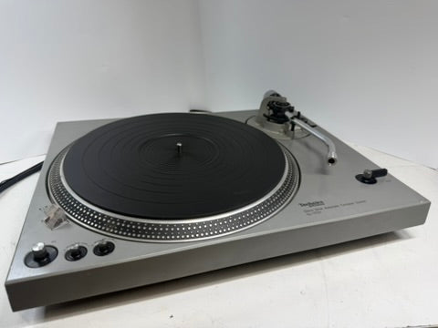 Technics SL-1700 Direct Drive Turntable Tested Working No Dust Cover - DeoxIT Serviced