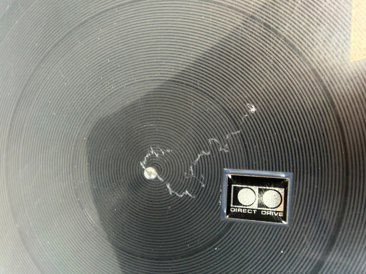 Technics SL-2000 vintage direct-drive turntable – photo 15 of 16