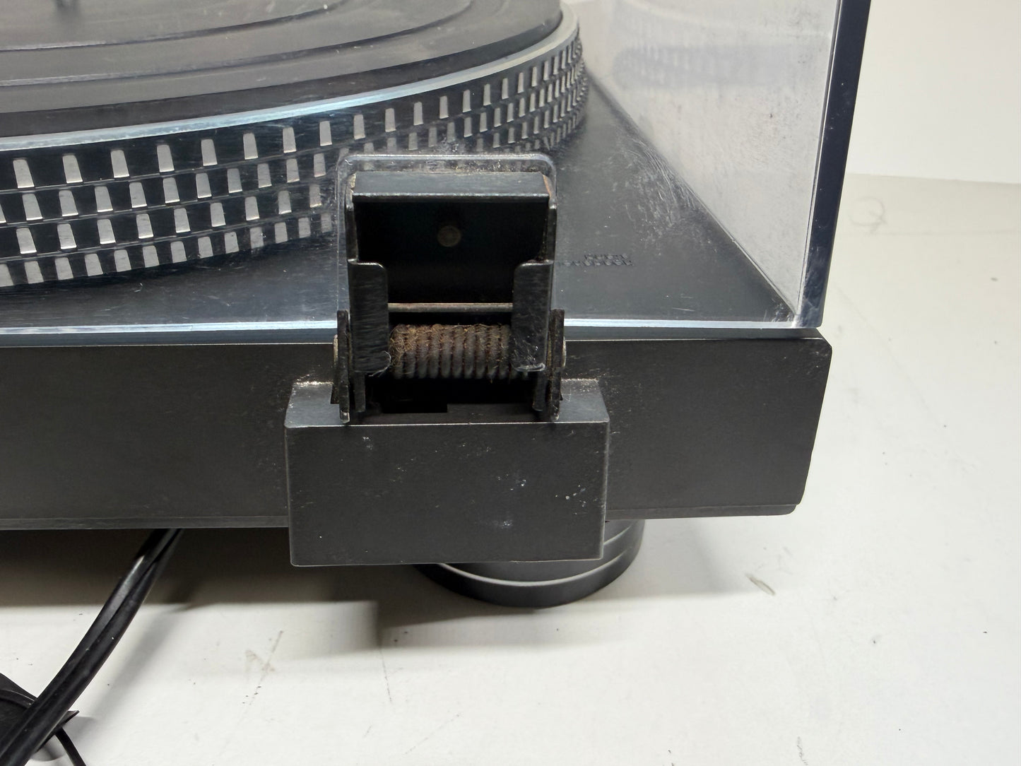 Technics SL-1900 Direct Drive Turntable DeoxIT Serviced Upgraded Feet