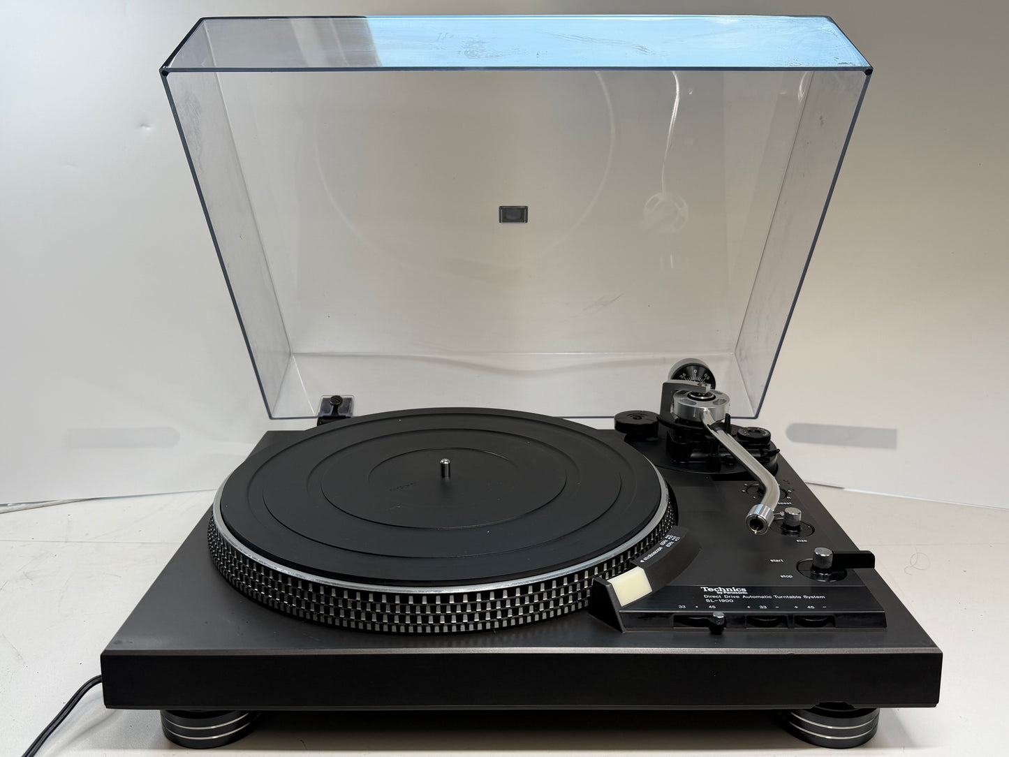 Technics SL-1900 Direct Drive Turntable DeoxIT Serviced Upgraded Feet
