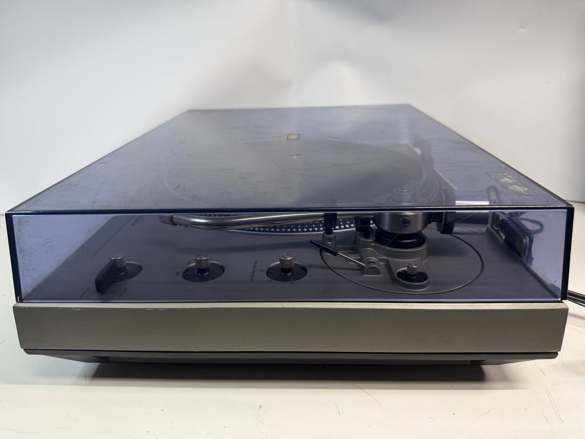 Technics SL-1300 vintage direct-drive turntable – photo 8 of 18