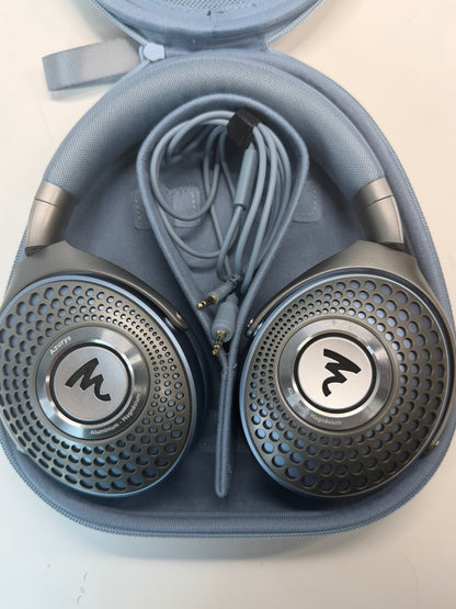 Focal Azurys Premium Closed-Back Audiophile Headphones Tested