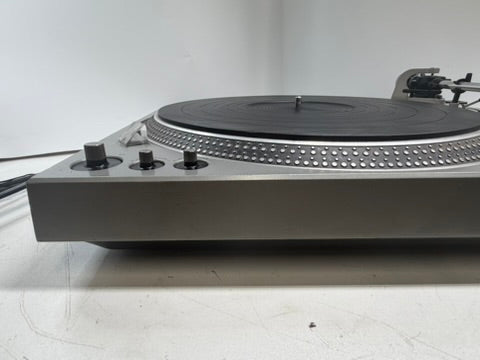 Technics SL-1700 Direct Drive Turntable Tested Working No Dust Cover - DeoxIT Serviced