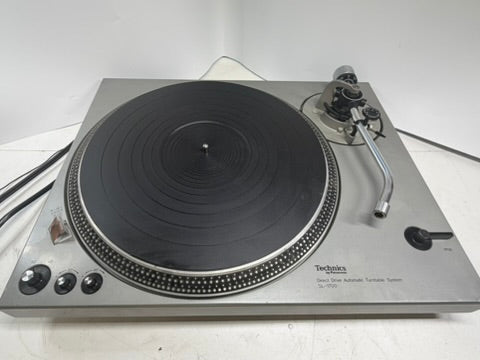 Technics SL-1700 Direct Drive Turntable Tested Working No Dust Cover - DeoxIT Serviced
