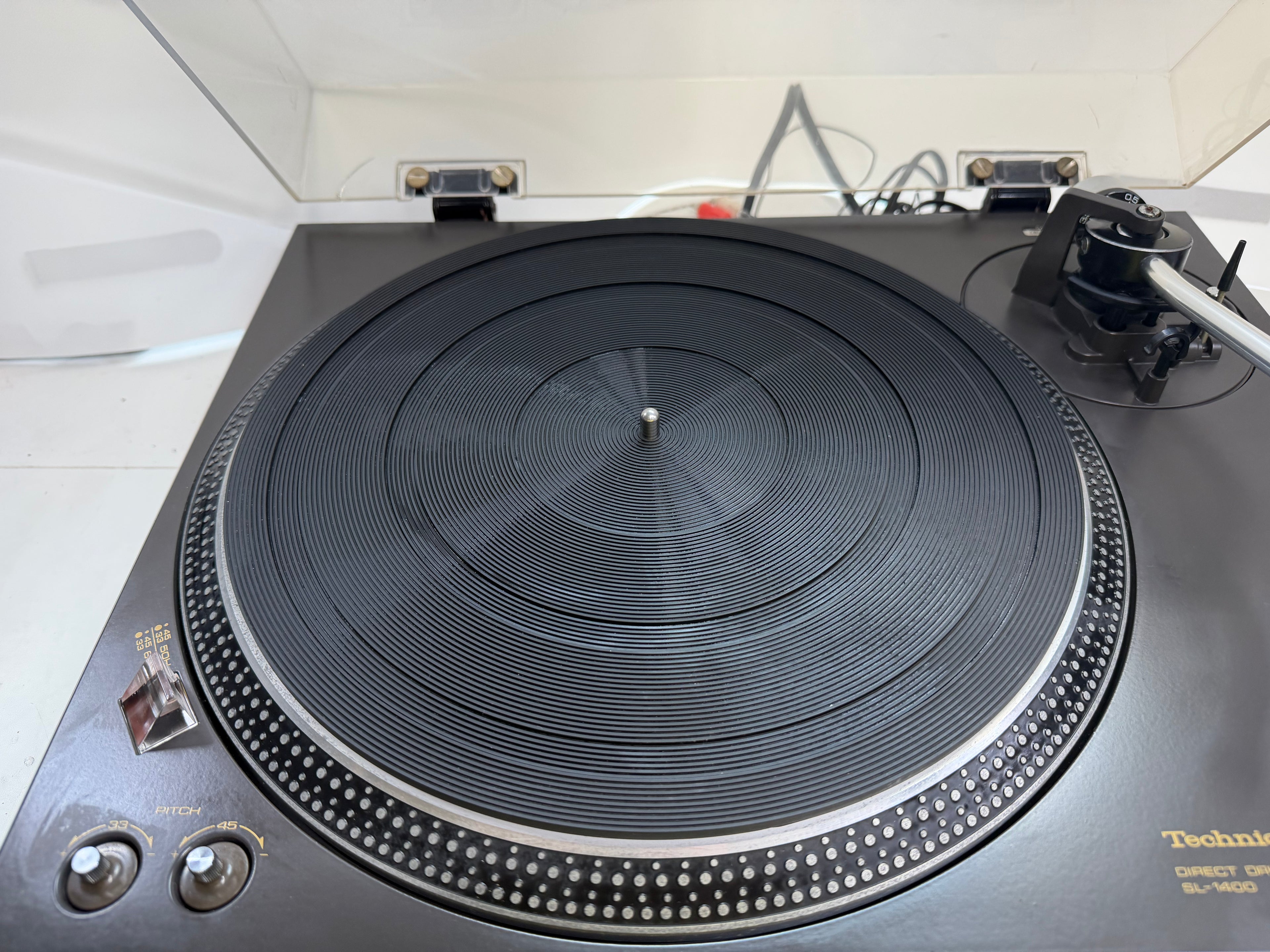 Technics SL-1400 vintage direct-drive turntable – photo 6 of 23