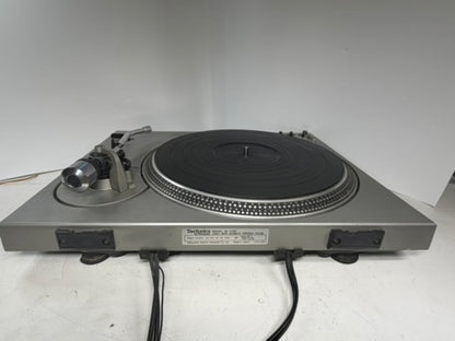 Technics SL-1700 Direct Drive Turntable Tested Working No Dust Cover - DeoxIT Serviced
