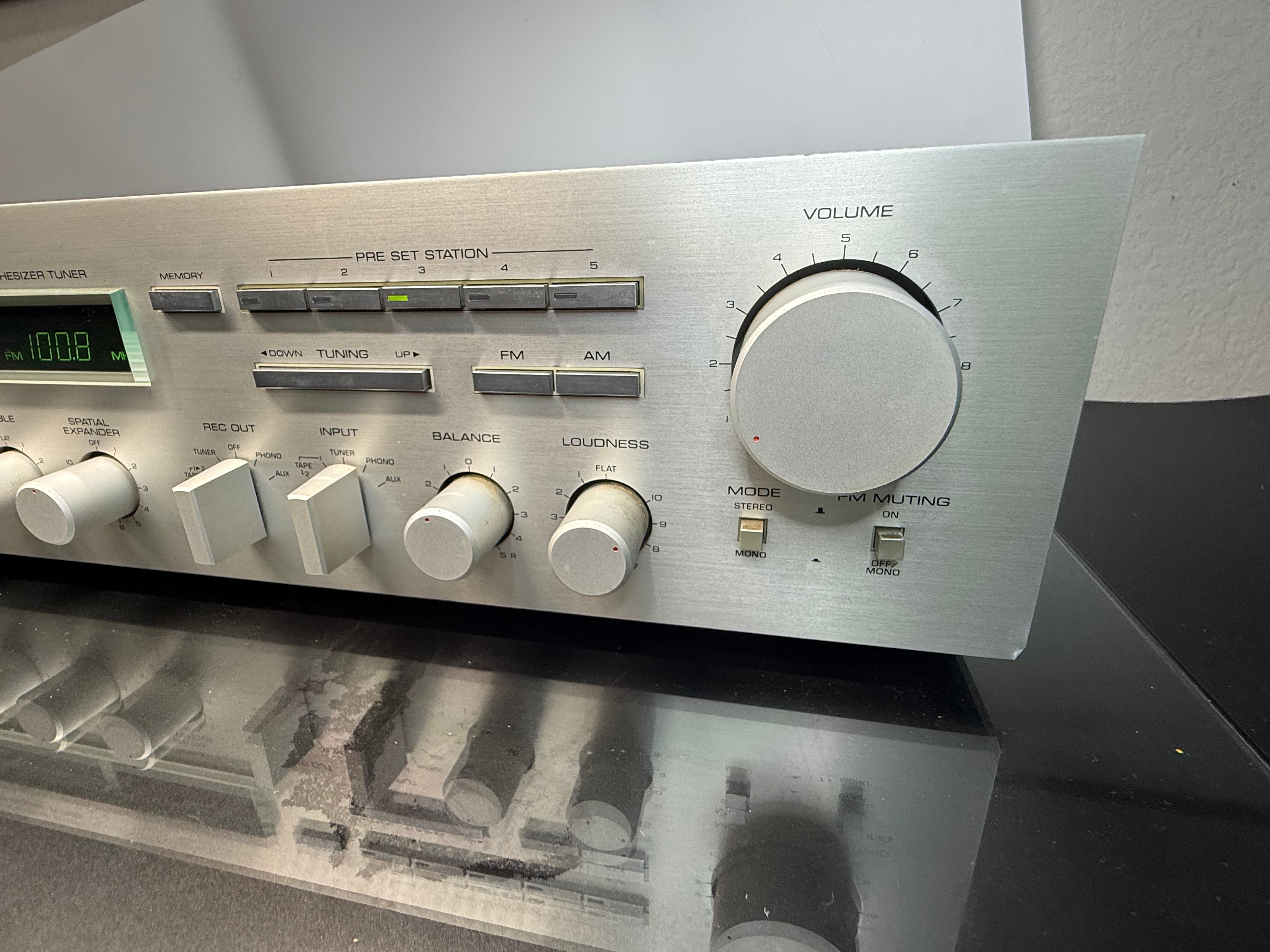 Yamaha R-700 vintage stereo receiver – photo 4 of 20