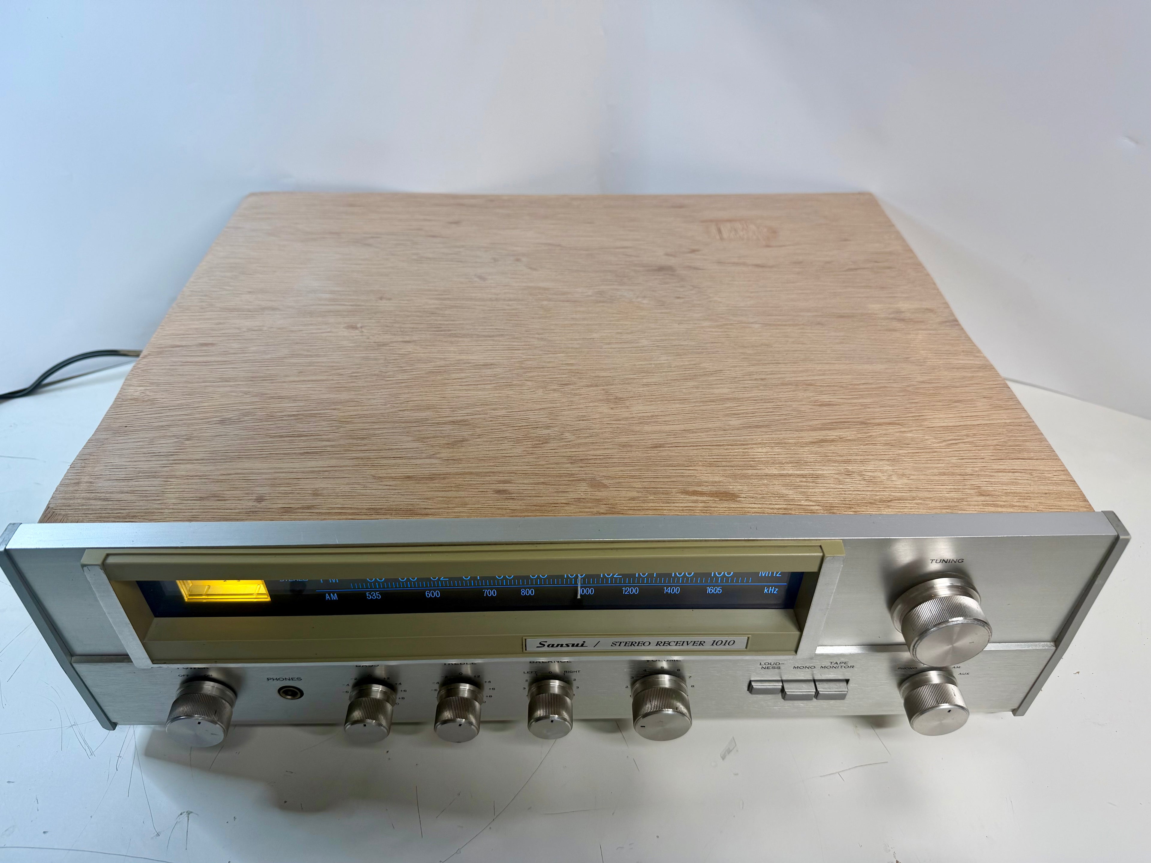 Sansui 1010 Stereo Receiver Custom Case Blue LED DeoxIT Serviced Vintage