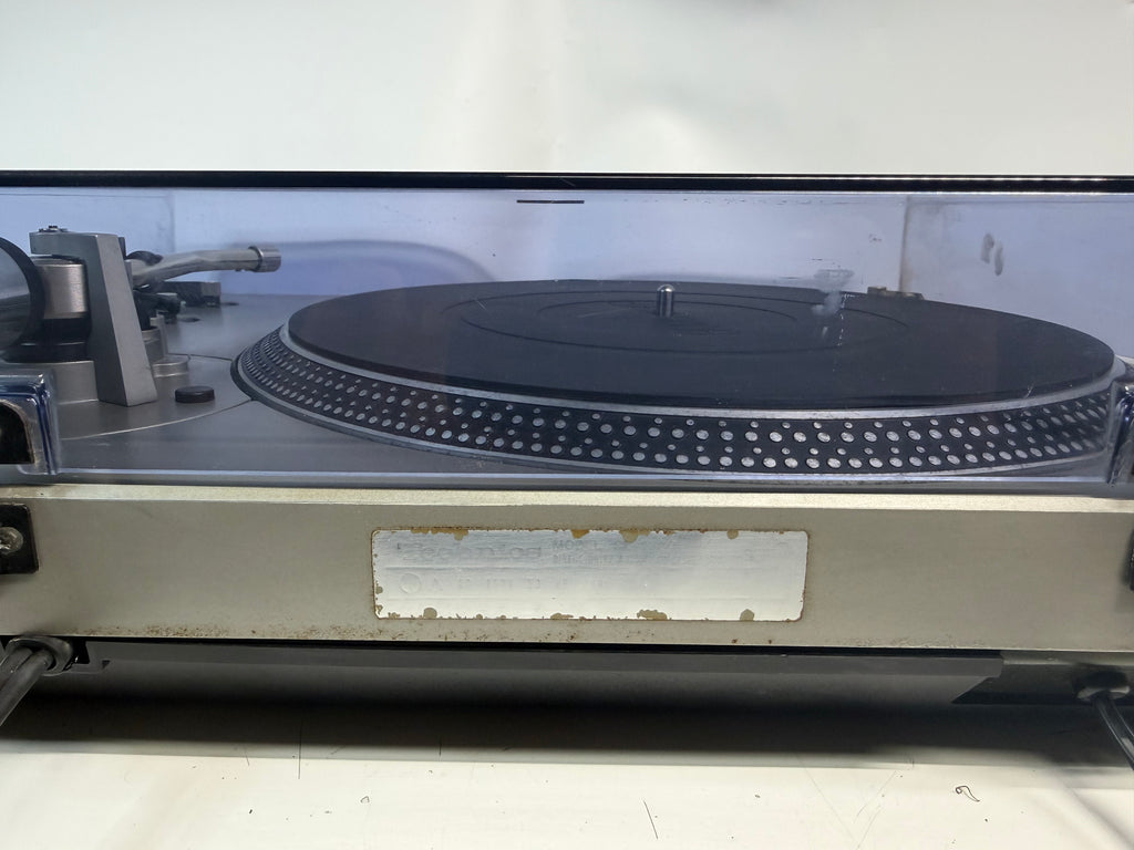 Technics SL-1300 vintage direct-drive turntable – photo 10 of 18