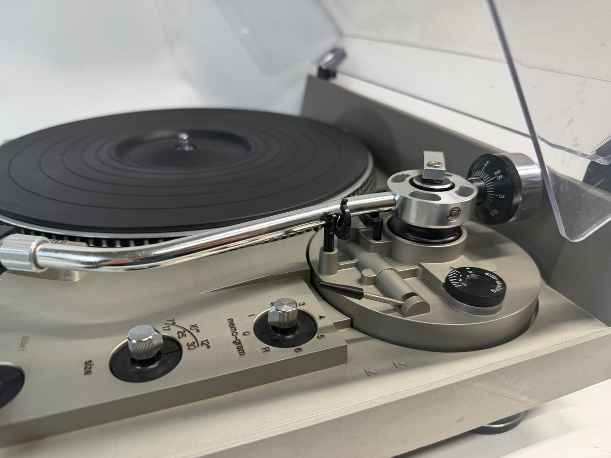Technics SL-1950 vintage direct-drive turntable – photo 16 of 22
