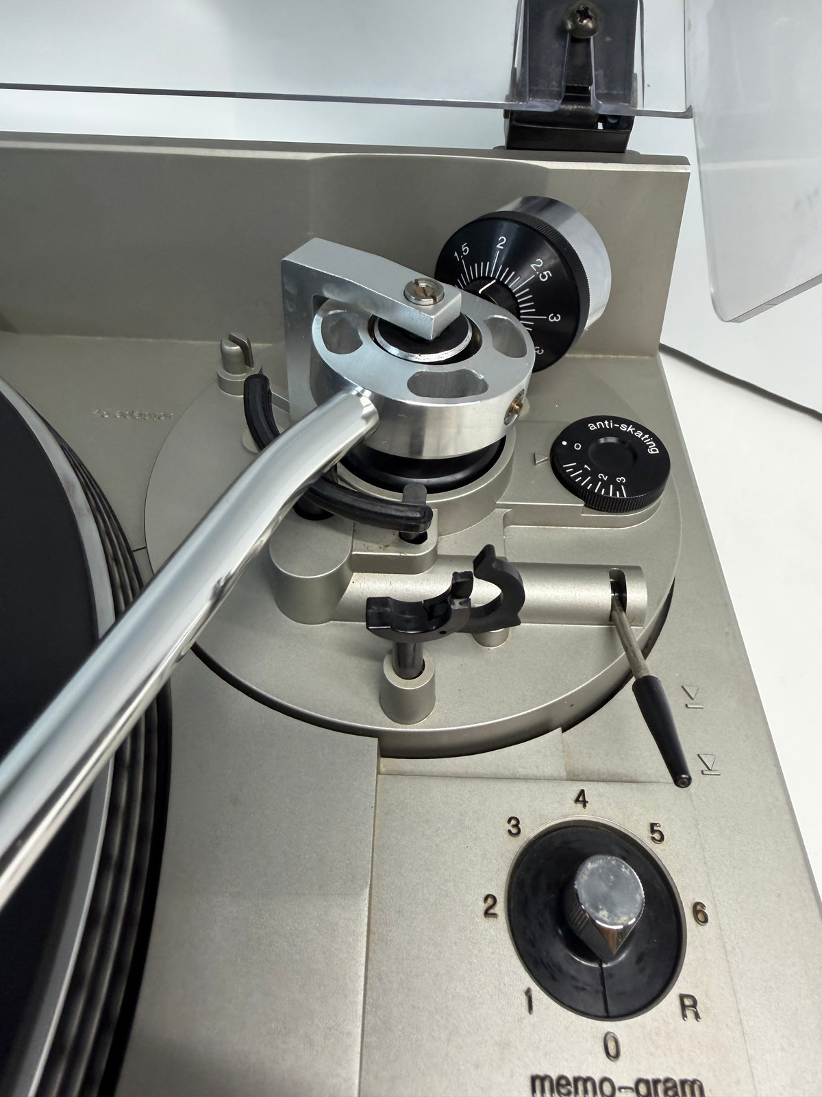 Technics SL-1950 vintage direct-drive turntable – photo 18 of 22