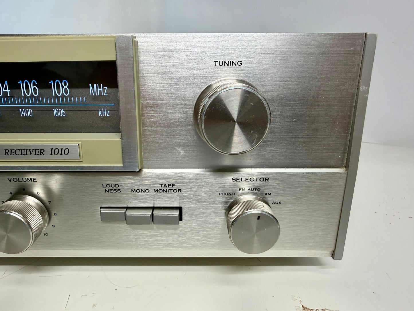 Sansui 1010 Stereo Receiver Custom Case Blue LED DeoxIT Serviced Vintage