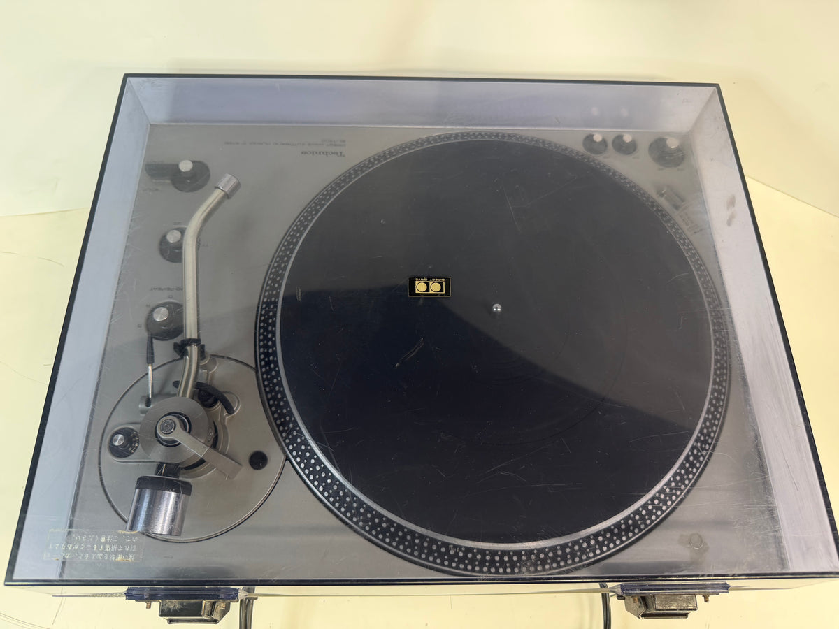 Technics SL-1300 vintage direct-drive turntable – photo 7 of 18