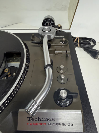 Technics SL-23 FG Servo Black Japanese Edition – Vintage Belt Drive Turntable